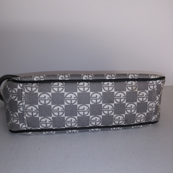 Giani Bernini Gray White Black Trim Handbag - Picture 4 of 16